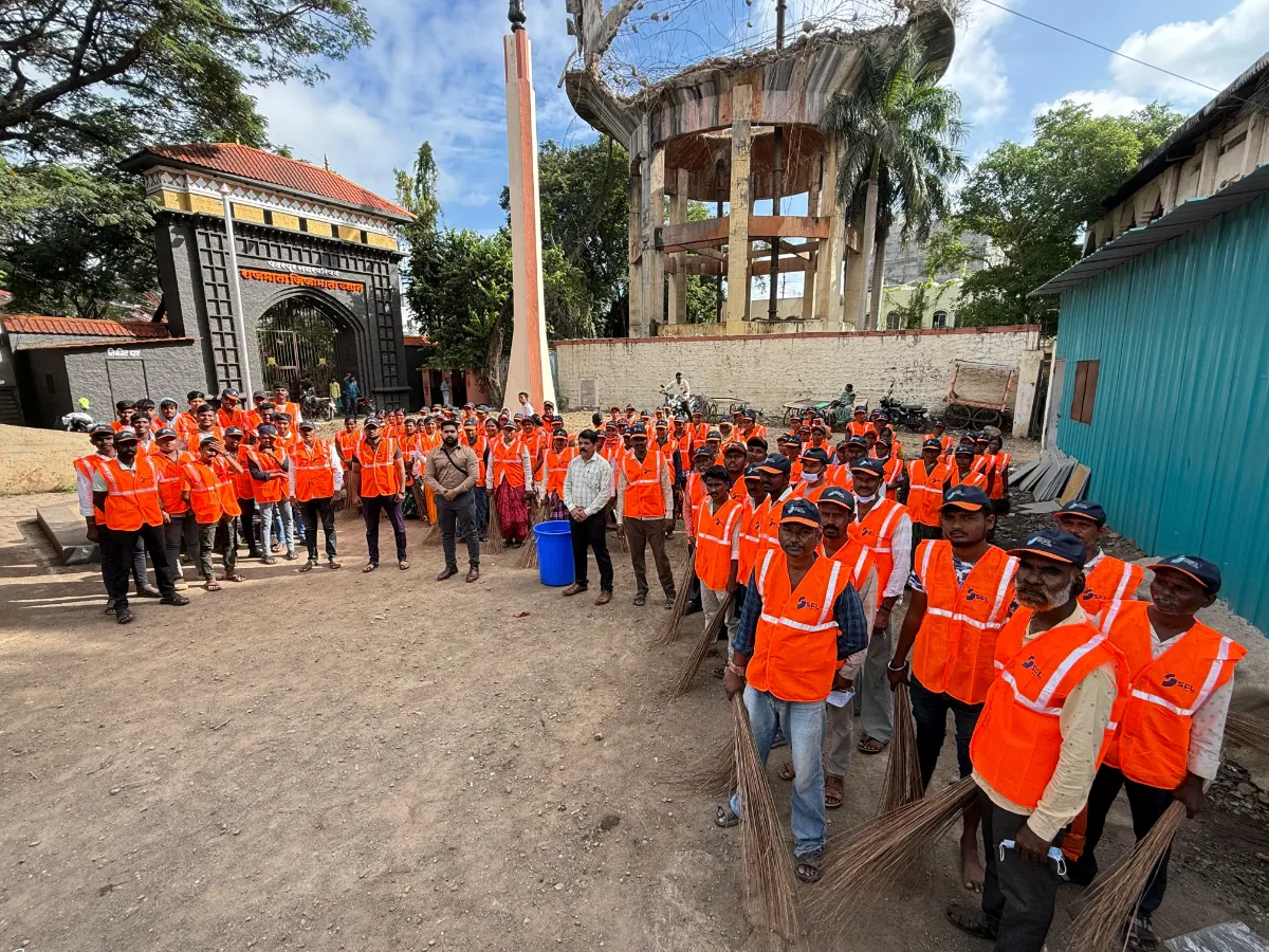 Sumeet Group Enterprises leads 500-member cleanliness drive during Kartik Vari in Pandharpur