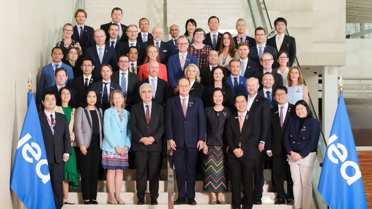 First IEA Governing Board meeting in Singapore underscores strong international energy cooperation